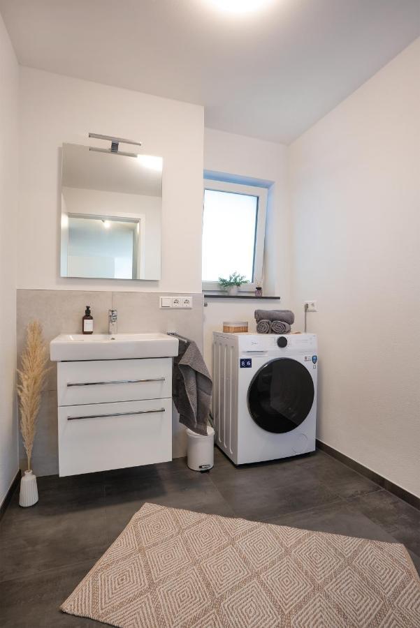 Voyage Stadtoase Am Fluss I Zentral I Freier Parkplatz I Wifi I Netflix I Aufzug Kempten Esterno foto
